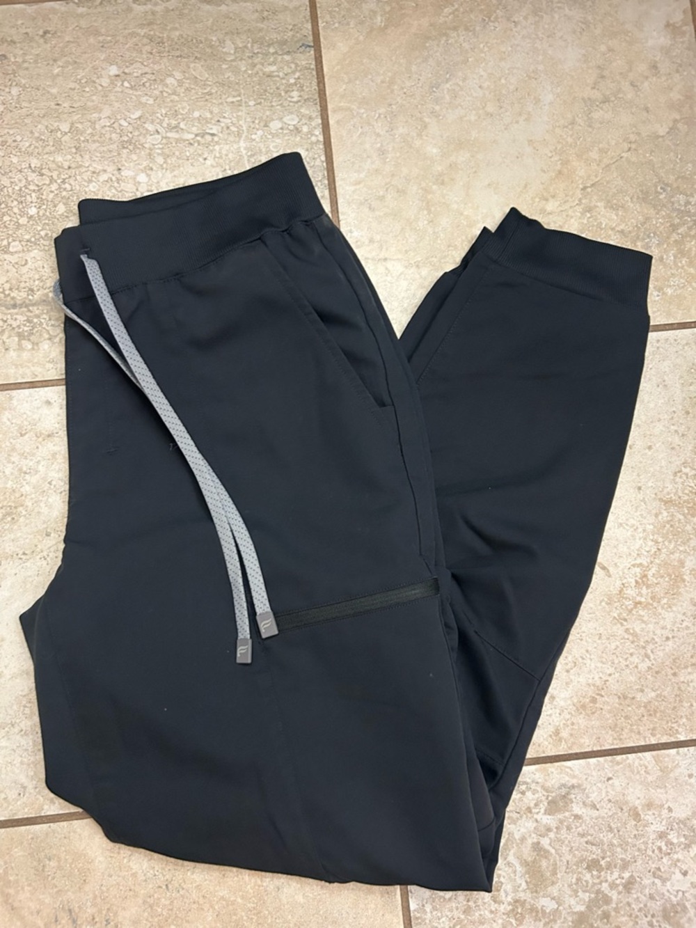 Set of Fabletics & Mandala Black Jogger Scrubs
